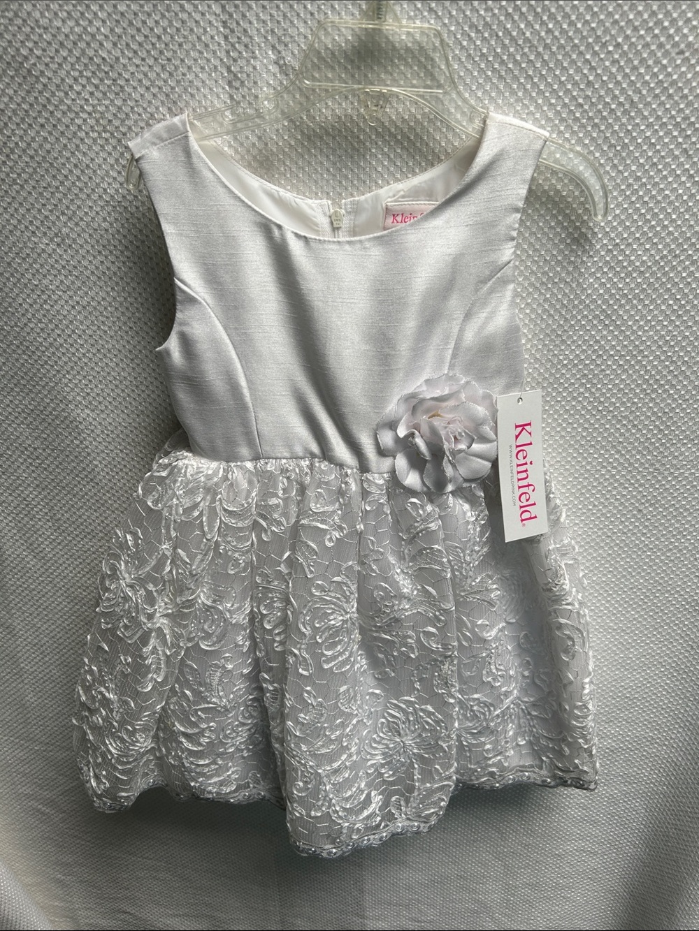Kleinfeld White Floral Lace Girls' Formal Dress with Waist Flower. Lined. NWT